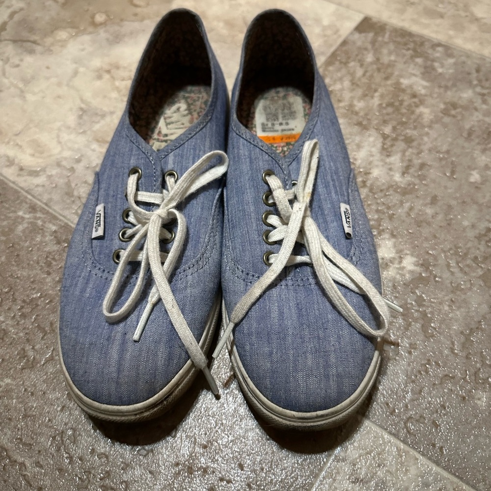 Vans Authentic Slim Chambray Blue Shoe Size 8.5